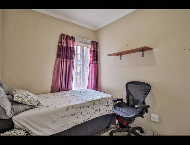 2 BEDROOM APARTMENT FOR SALE IN KOSMOSDAL